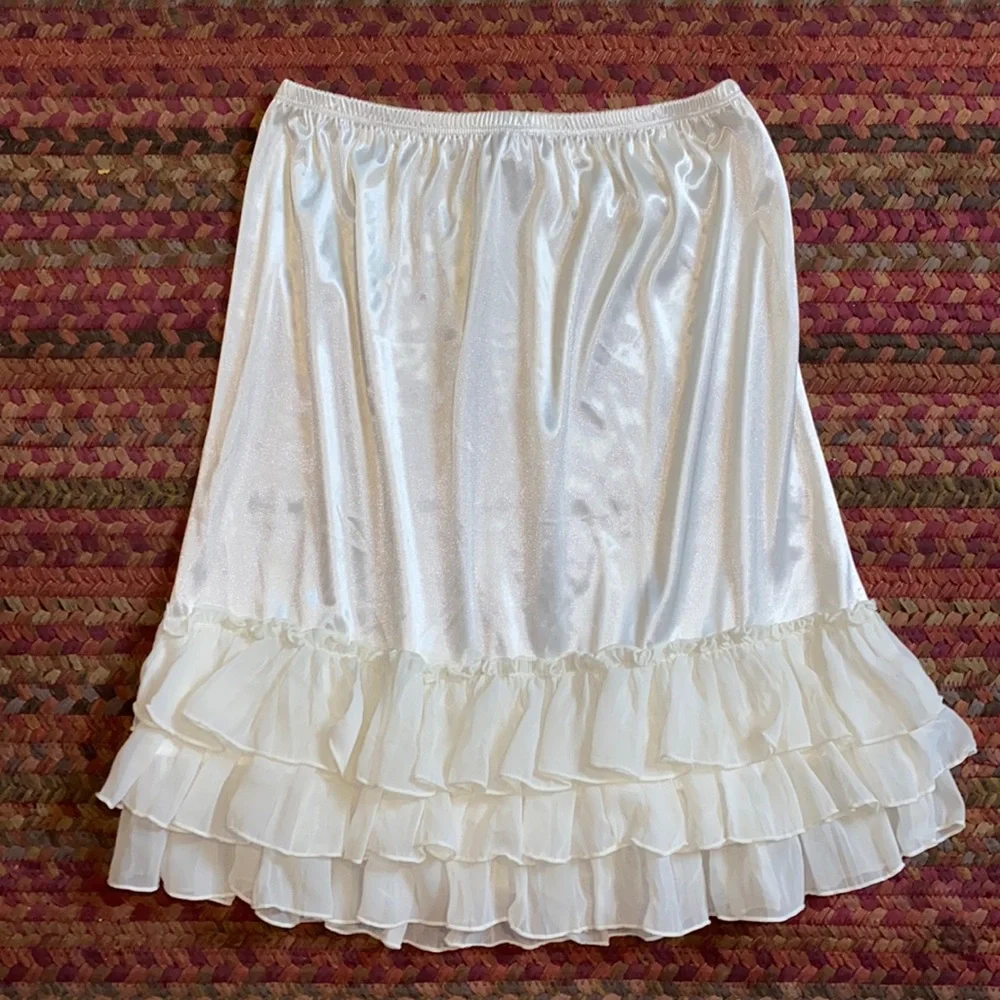 VINTAGE SATIN RUFFLE HEM LINGERIE SLIP SKIRT